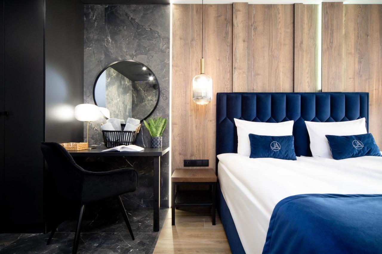 Jacuzzi Apartment Main Square 크라쿠프 외부 사진
