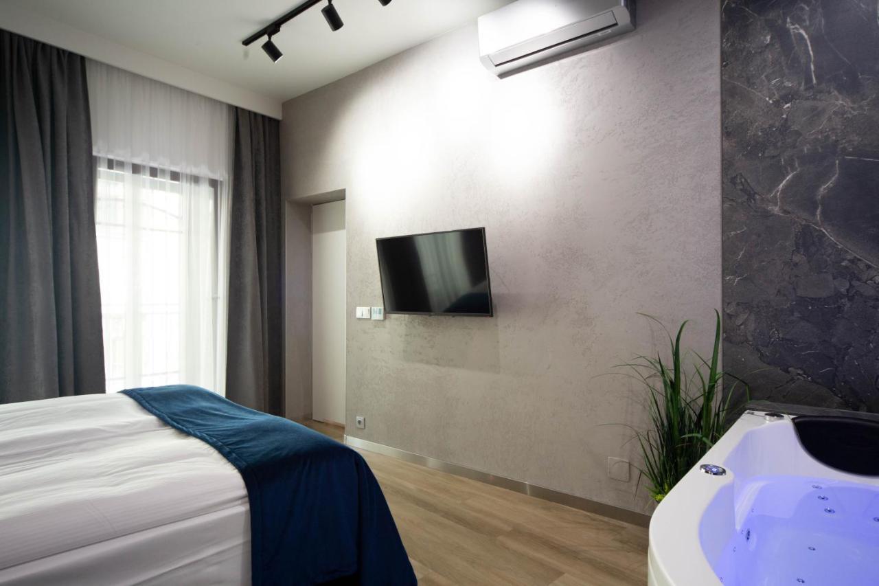 Jacuzzi Apartment Main Square 크라쿠프 외부 사진