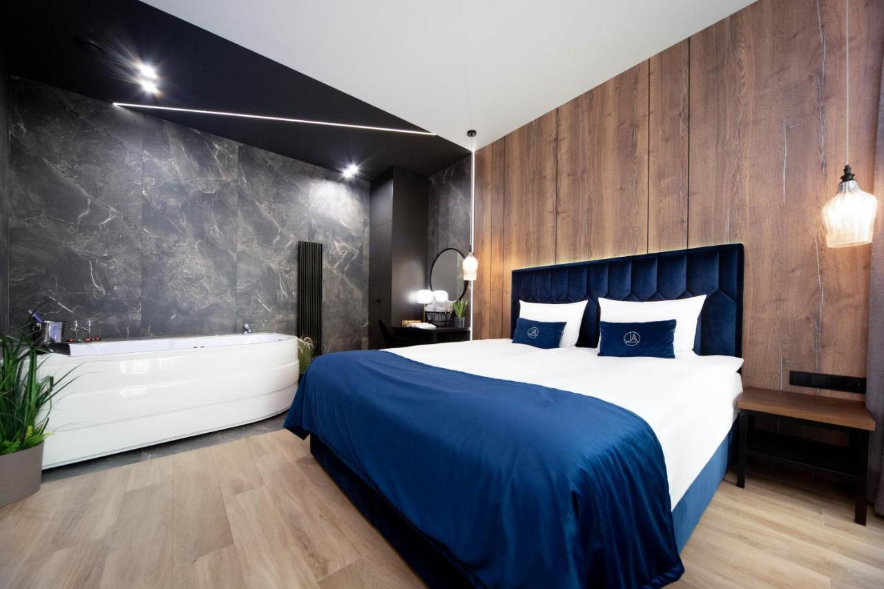 Jacuzzi Apartment Main Square 크라쿠프 외부 사진